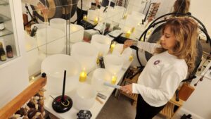 One Moment Please 🙏